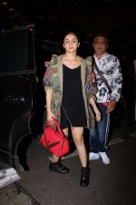 Alia Bhatt snapped in Mumbai airport leaving For IIFA which will held in New York on 11th July 2017